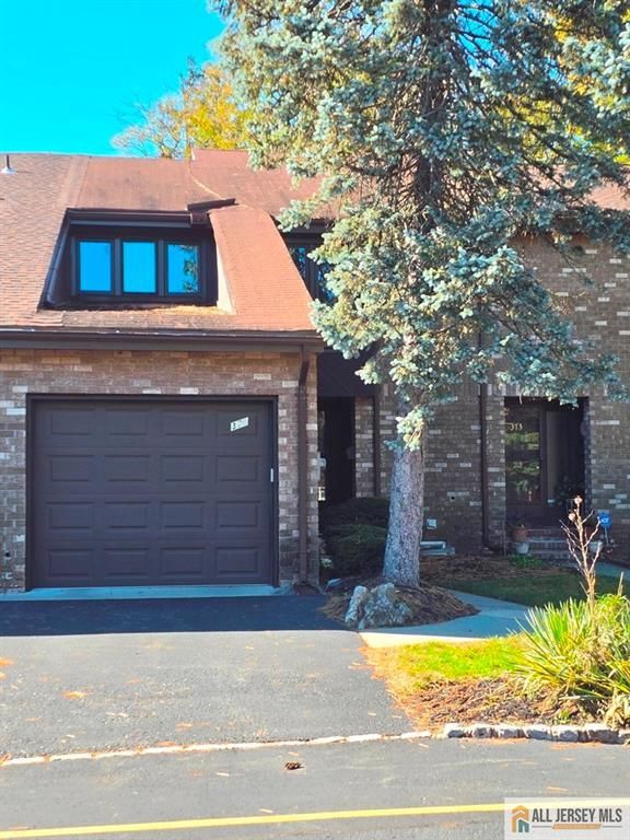 375 Willowbrook Drive, North Brunswick, NJ 08902