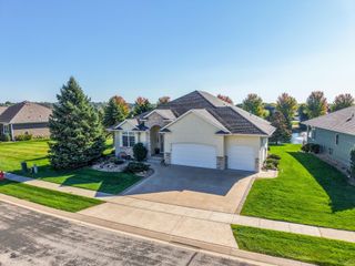 4063 Autumn Lake Court SW, Rochester, MN 55902