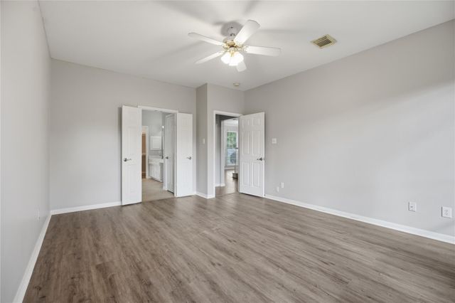 122 Crystal Reef Drive, League City, TX 77573