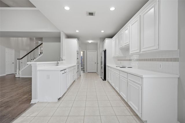 122 Crystal Reef Drive, League City, TX 77573