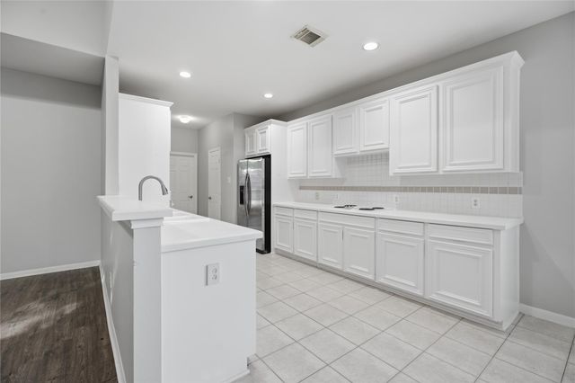 122 Crystal Reef Drive, League City, TX 77573