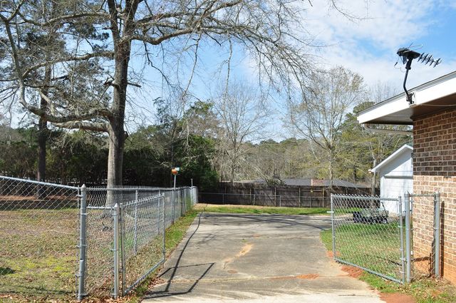 1312 Stanford Rd, Dothan, AL 36305