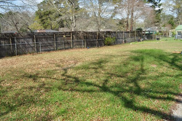 1312 Stanford Rd, Dothan, AL 36305