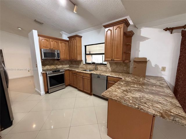 14381 SW 19th Ter 0, Miami, FL 33175