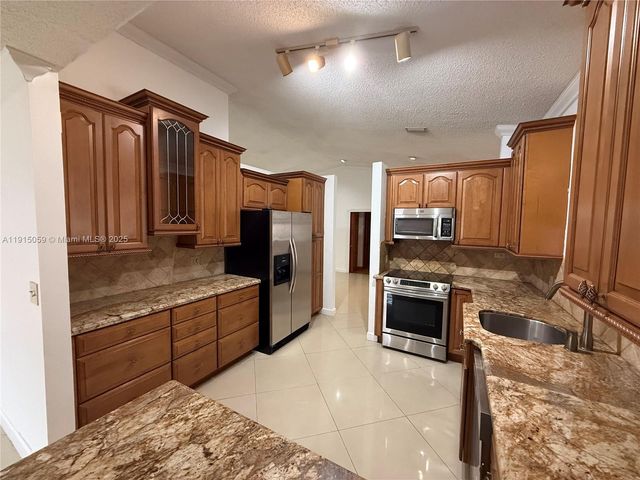 14381 SW 19th Ter 0, Miami, FL 33175