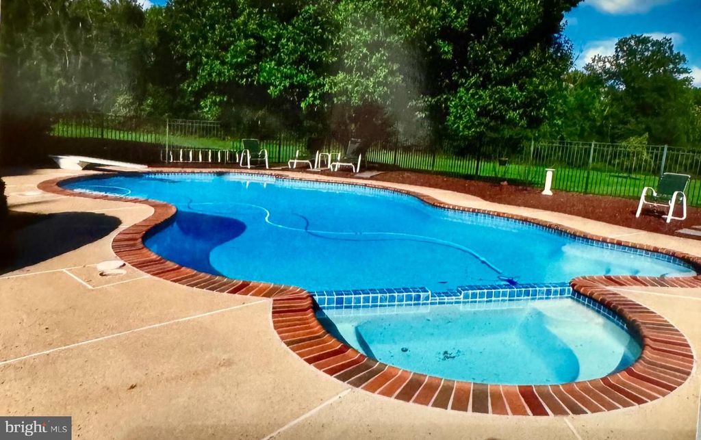 4495 BURNT HOUSE HILL RD, Doylestown, PA 18902
