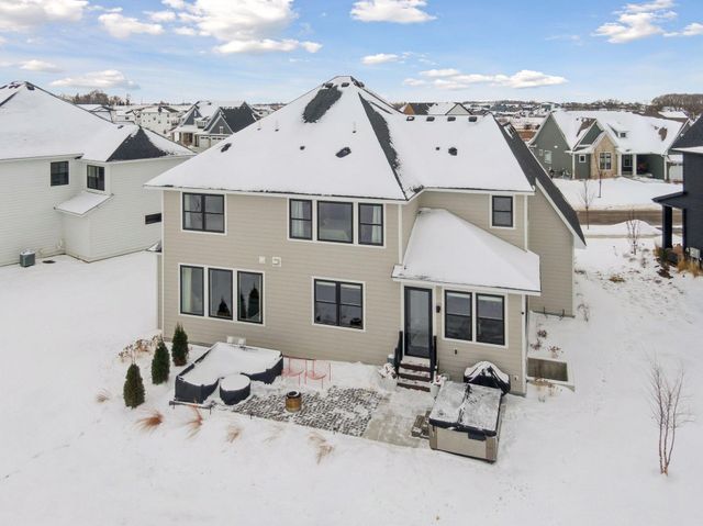 5290 Rolling Hills Parkway, Victoria, MN 55386