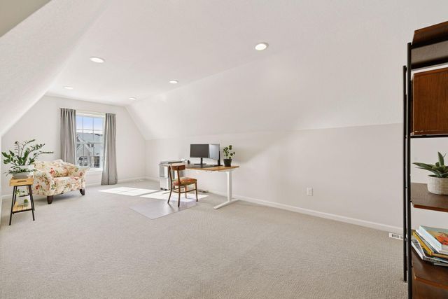 5290 Rolling Hills Parkway, Victoria, MN 55386