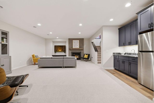 5290 Rolling Hills Parkway, Victoria, MN 55386