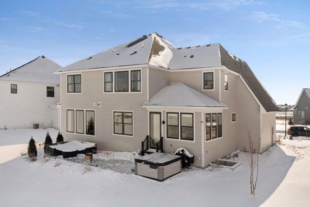 5290 Rolling Hills Parkway, Victoria, MN 55386