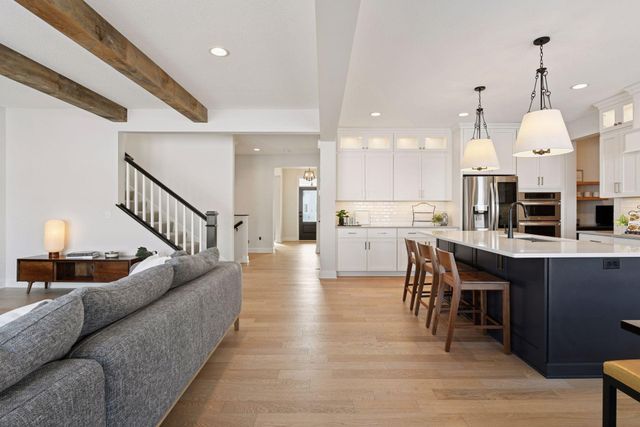 5290 Rolling Hills Parkway, Victoria, MN 55386