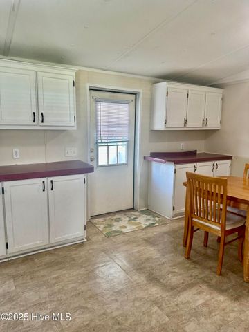 168 Greenfield Est Road, Whiteville, NC 28472