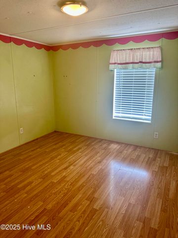 168 Greenfield Est Road, Whiteville, NC 28472