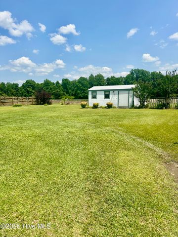 168 Greenfield Est Road, Whiteville, NC 28472