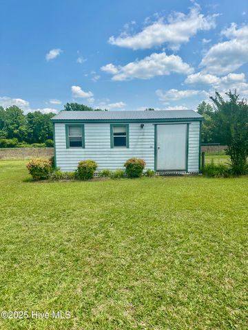 168 Greenfield Est Road, Whiteville, NC 28472