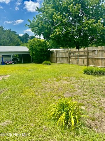 168 Greenfield Est Road, Whiteville, NC 28472