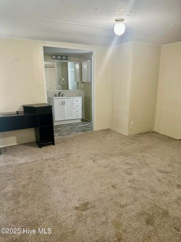 168 Greenfield Est Road, Whiteville, NC 28472