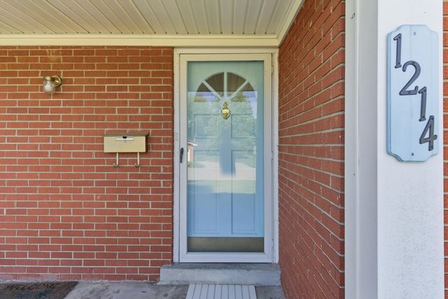 1214 Seneca Trail, Frankfort, KY 40601