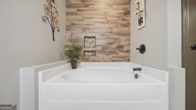 1010 Buckingham Way, Rocky Face, GA 30740
