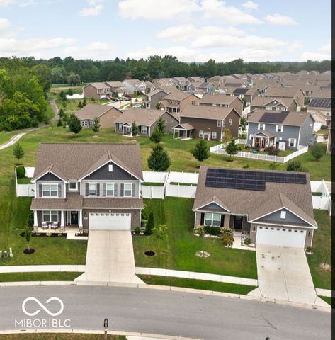 2890 Blazing Star Drive, Plainfield, IN 46168