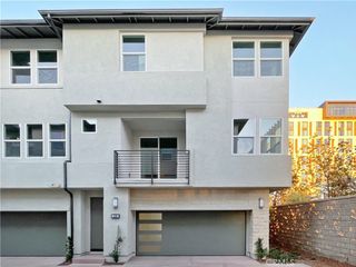 1330 W Cara Dr, Anaheim, CA 92805