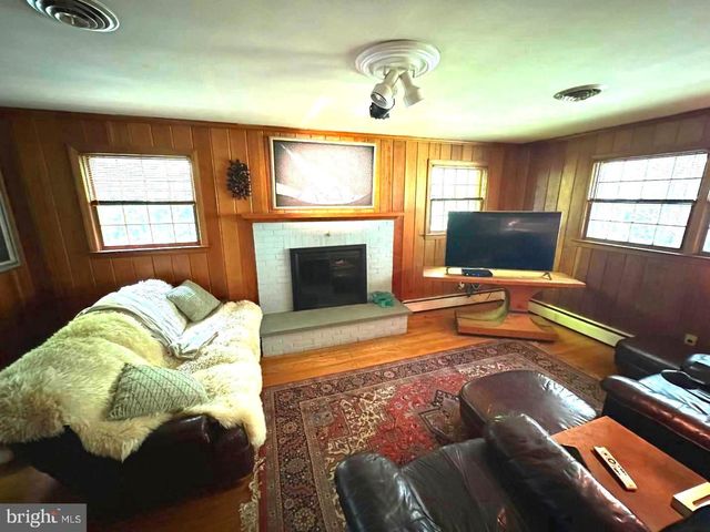 7244 MINK HOLLOW RD, Highland, MD 20777