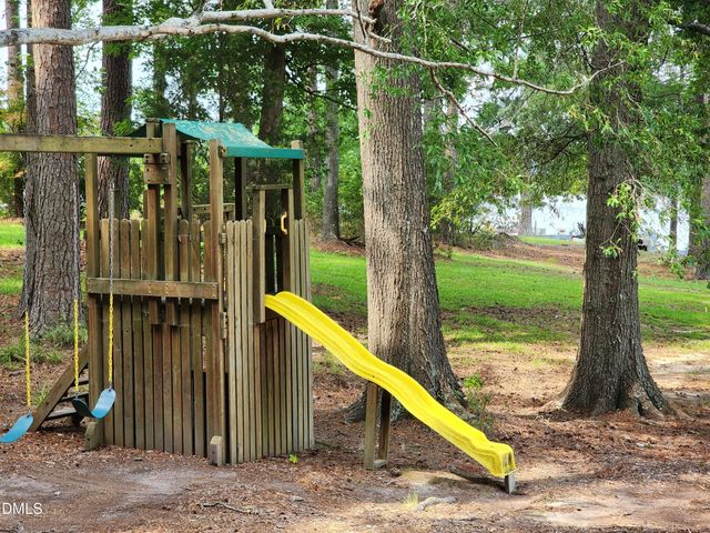 1002 N Windrace Trail, Sanford, NC 27332