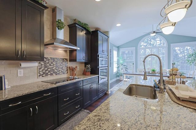 7430 Deep Woods Court, Springboro, OH 45066