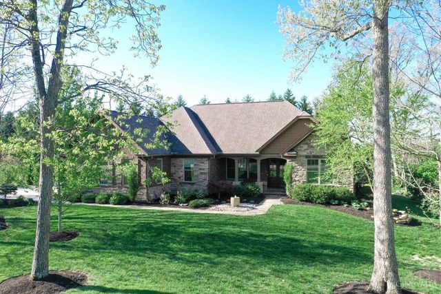 7430 Deep Woods Court, Springboro, OH 45066