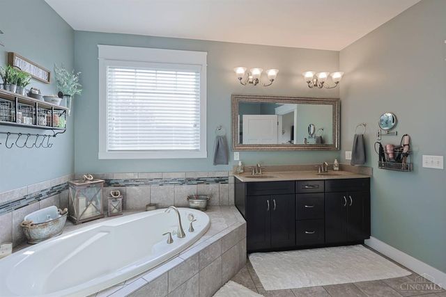 7430 Deep Woods Court, Springboro, OH 45066