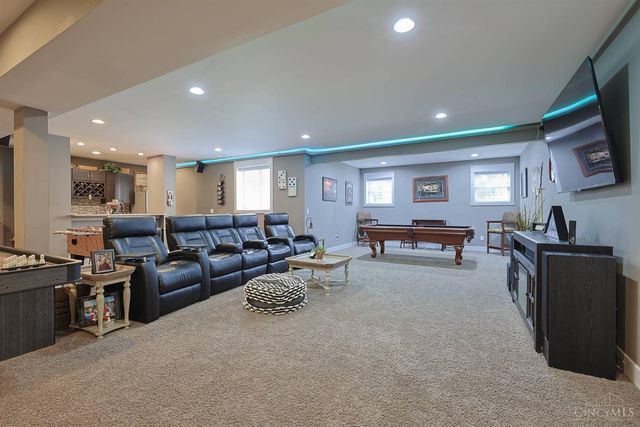 7430 Deep Woods Court, Springboro, OH 45066