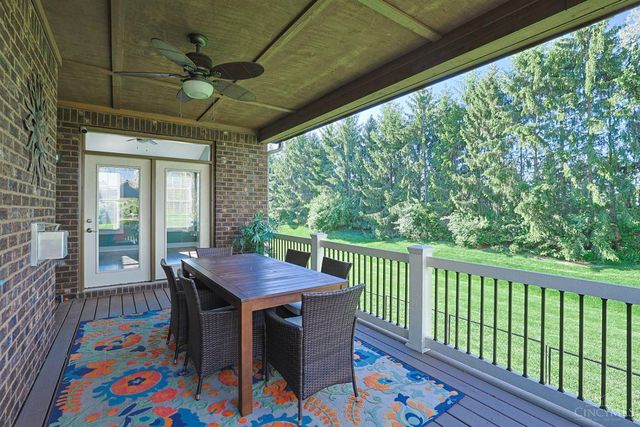 7430 Deep Woods Court, Springboro, OH 45066