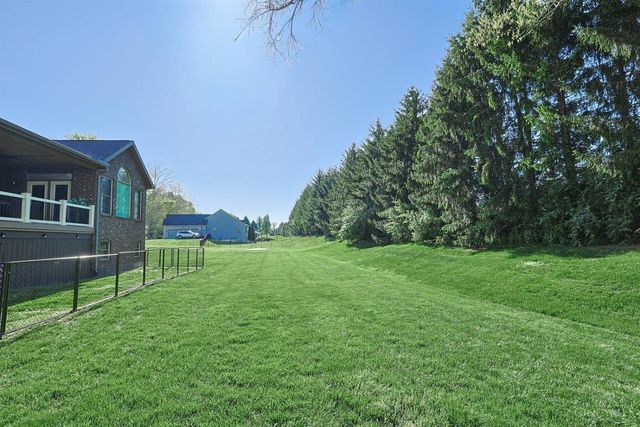 7430 Deep Woods Court, Springboro, OH 45066
