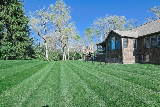 7430 Deep Woods Court, Springboro, OH 45066