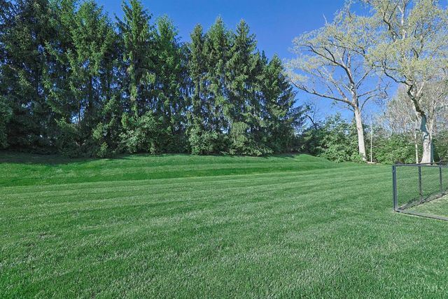 7430 Deep Woods Court, Springboro, OH 45066