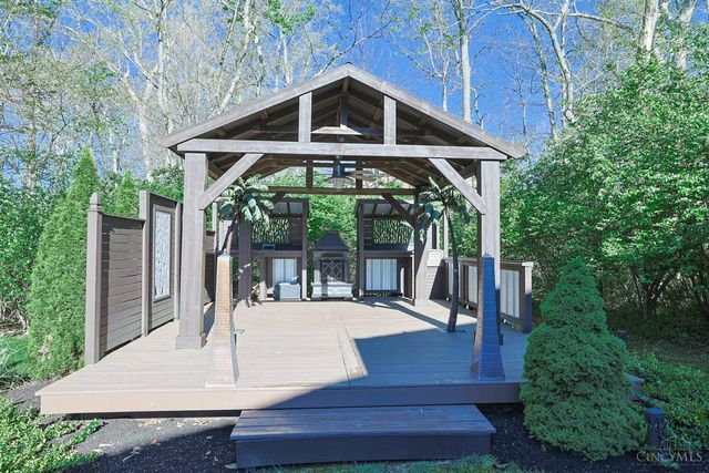7430 Deep Woods Court, Springboro, OH 45066
