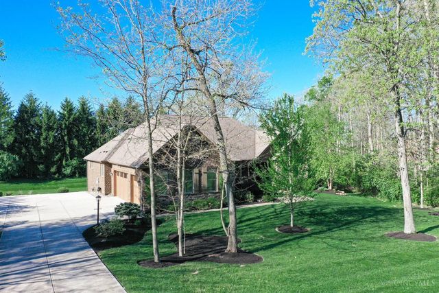 7430 Deep Woods Court, Springboro, OH 45066