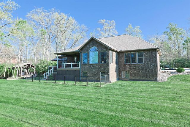 7430 Deep Woods Court, Springboro, OH 45066