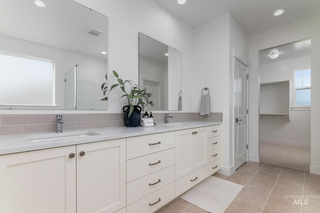 1138 W Osceola St, Middleton, ID 83644