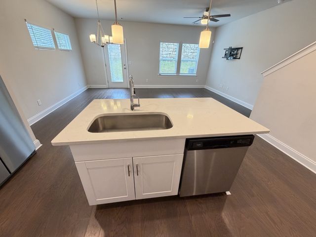 4657 Ridge Bend Dr, Nashville, TN 37207