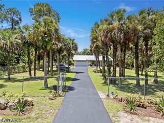 1340 14th AVE NE, Naples, FL 34120