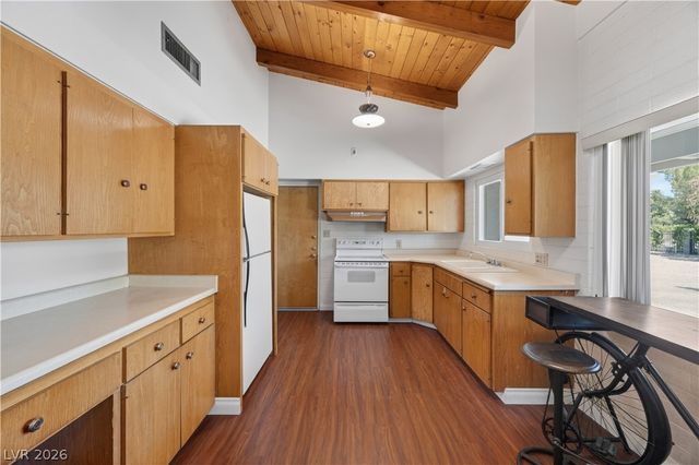 6727 South Pecos Road, Las Vegas, NV 89120