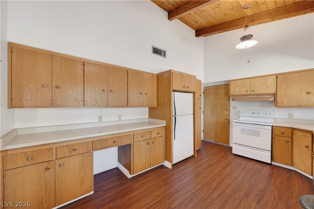 6727 South Pecos Road, Las Vegas, NV 89120
