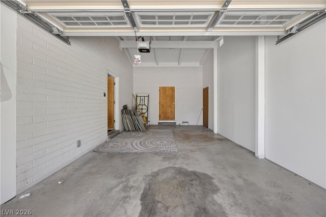6727 South Pecos Road, Las Vegas, NV 89120