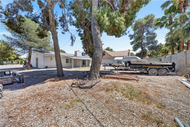 6727 South Pecos Road, Las Vegas, NV 89120