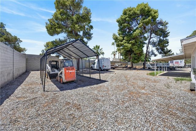 6727 South Pecos Road, Las Vegas, NV 89120
