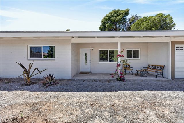 6727 South Pecos Road, Las Vegas, NV 89120