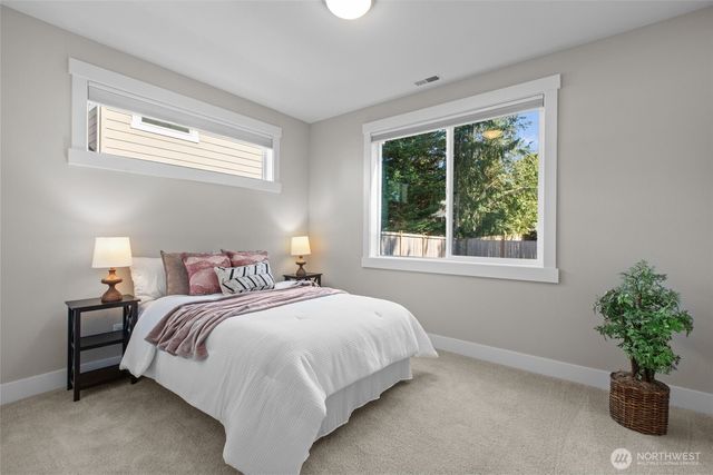 4810 216th Court SW, Mountlake Terrace, WA 98043
