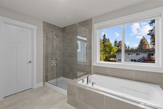 4810 216th Court SW, Mountlake Terrace, WA 98043