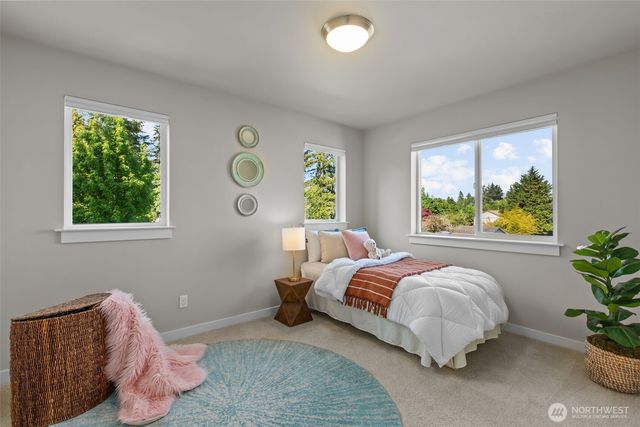 4810 216th Court SW, Mountlake Terrace, WA 98043